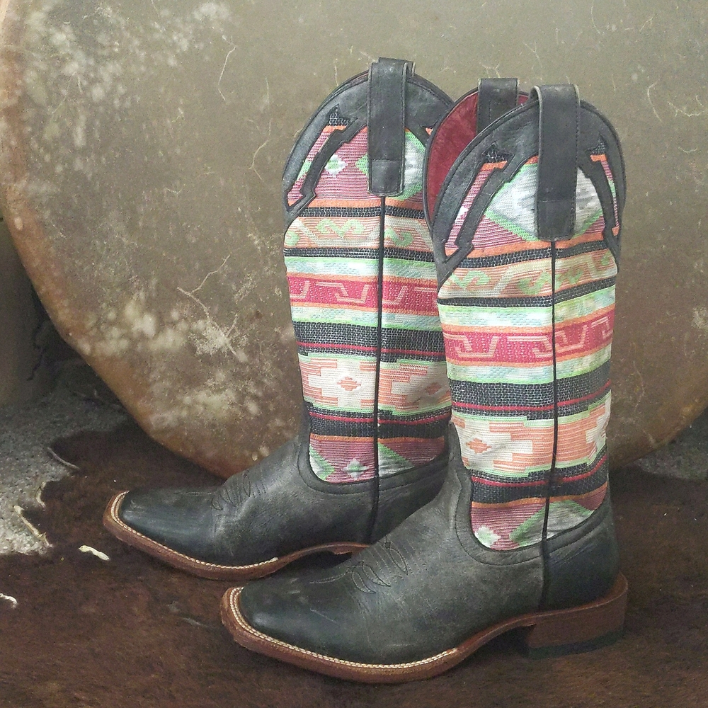 MACIE BEAN M9081 "Black Cracktacular" Serape square toe cowgirl boots sz 6 EUC